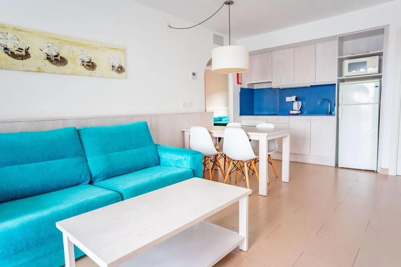 Seth Mestral & Llebeig Santo Tomas Aparthotel