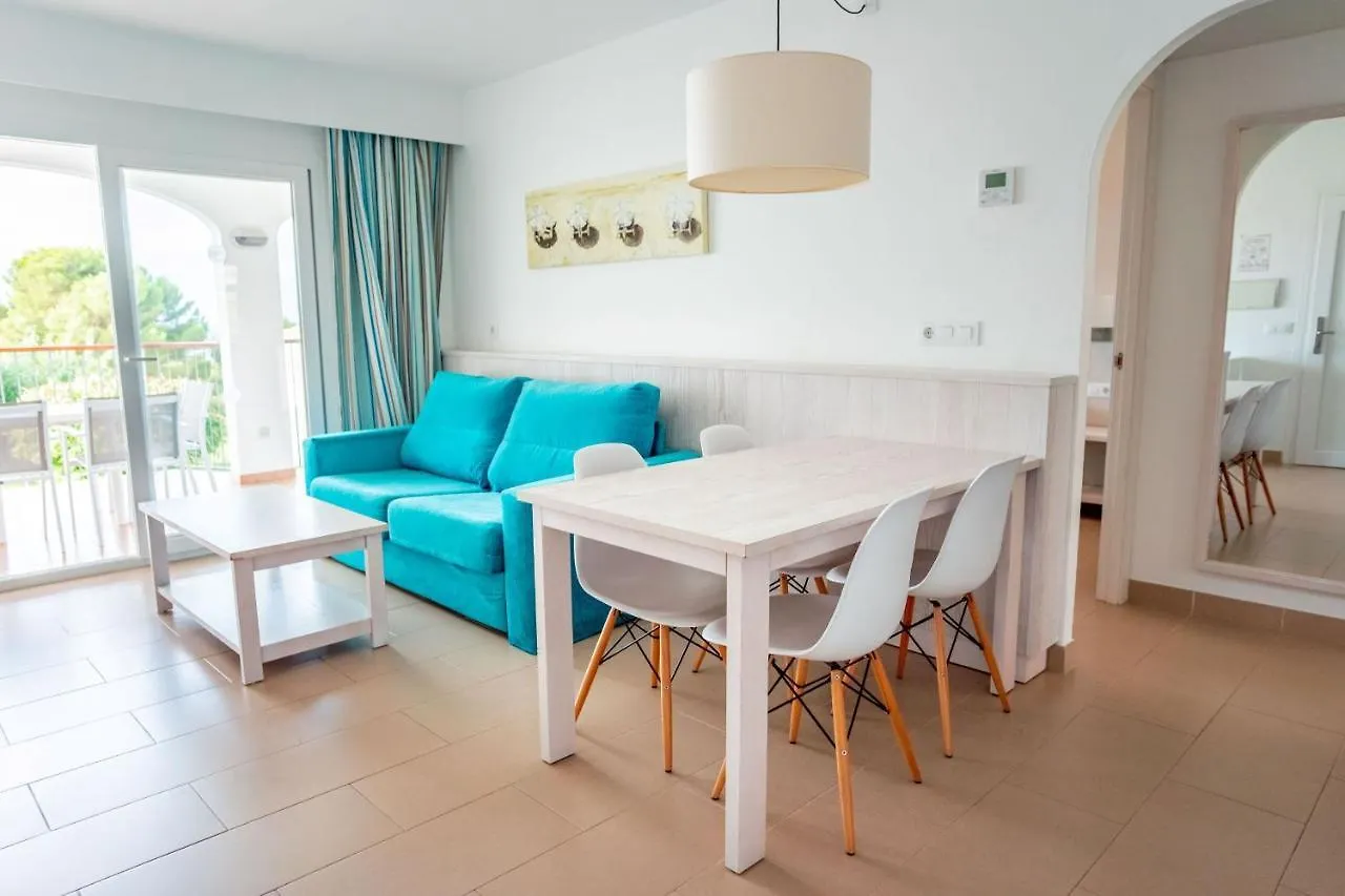 Seth Mestral & Llebeig Santo Tomas Aparthotel