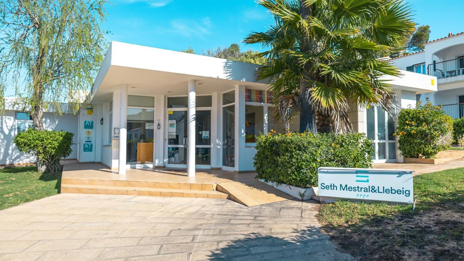 Aparthotel Seth Mestral & Llebeig Santo Tomas